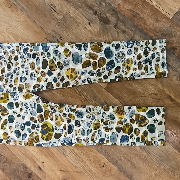 👖Sentimental Multicolor Patterned Pants - Picture 4 of 8